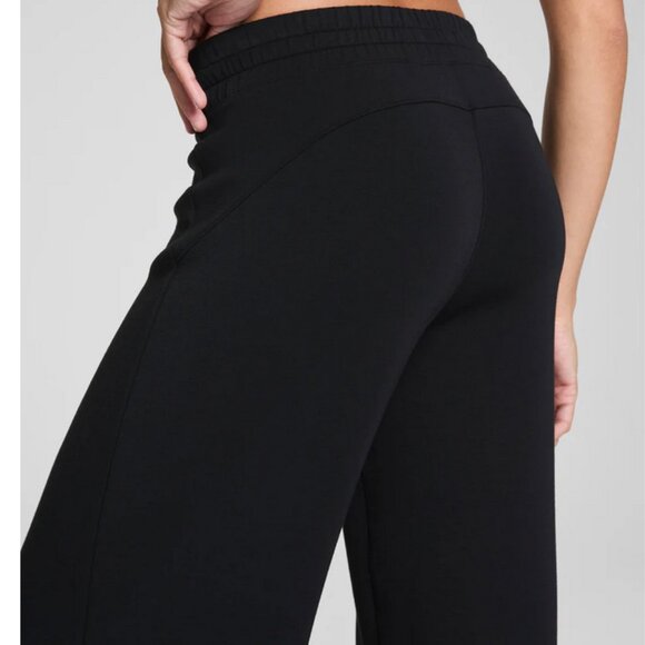 SPANX AirEssentials® Wide Leg Pant, Very Black, Size L - Picture 5 of 8